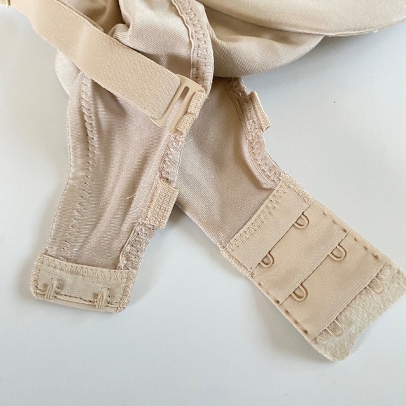 WACOAL 36DD/36E Beige Satin Sensibility Underwire Bra 855207 - Picture 7 of 10